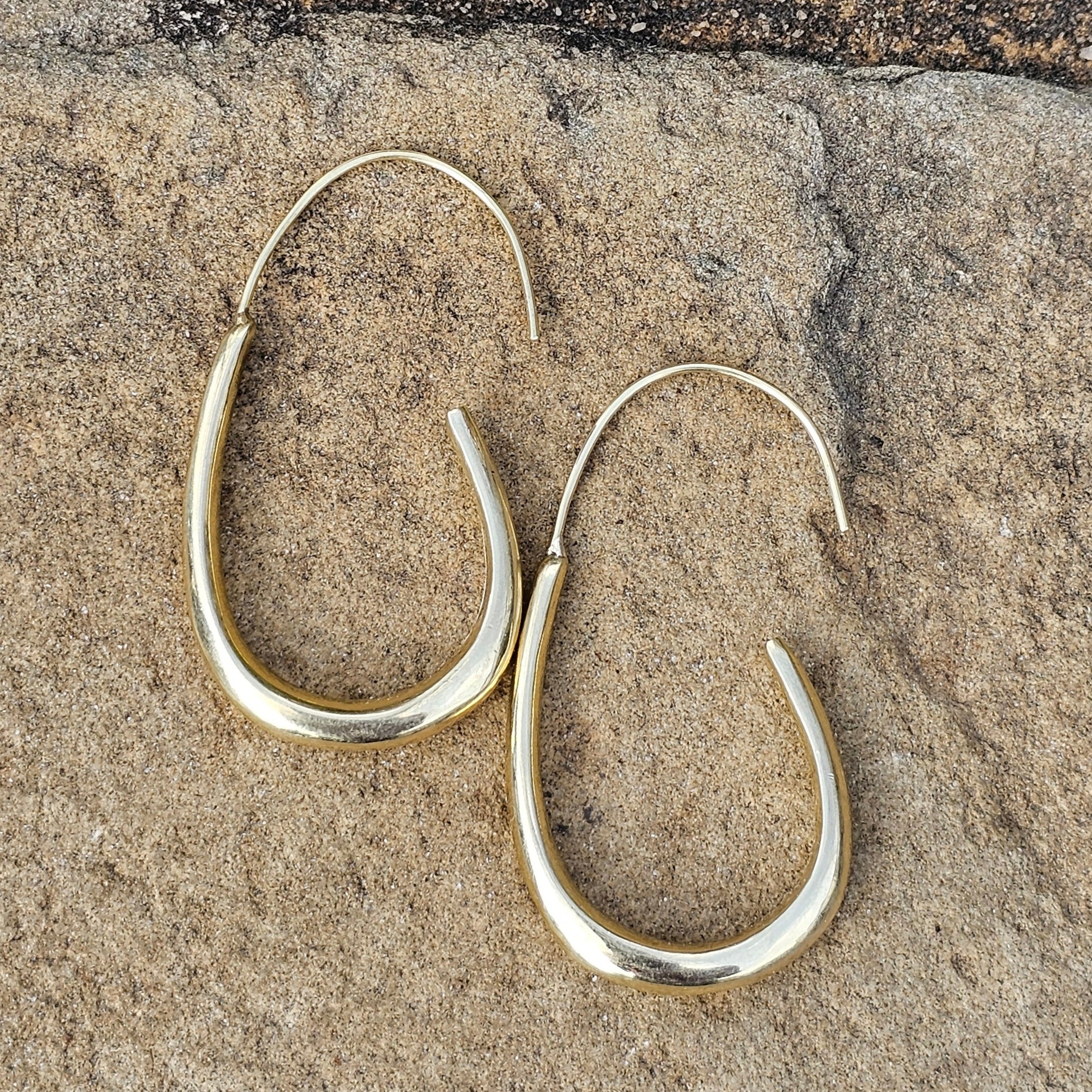 Continuous Curve Brass Earrings