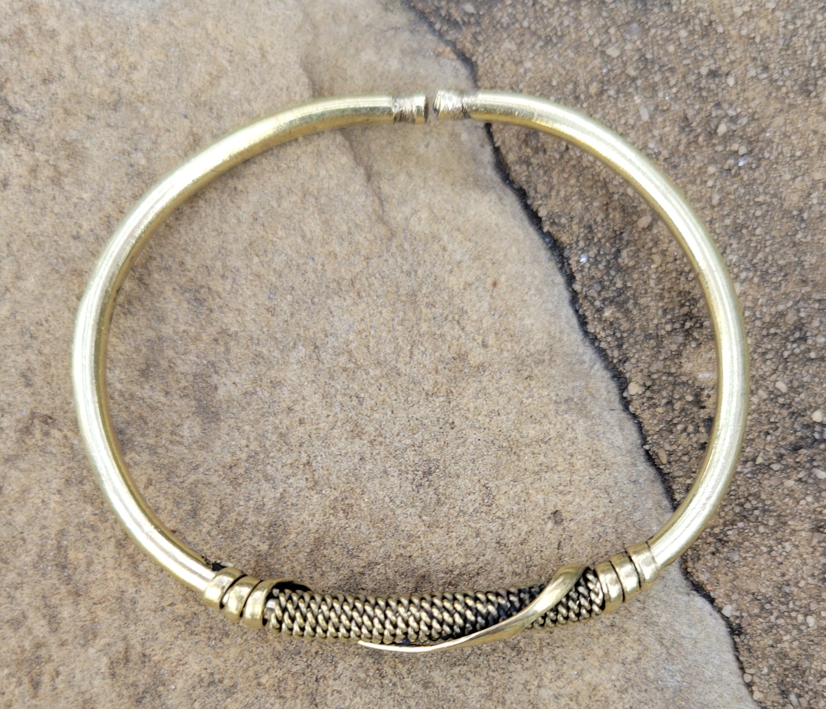 Thin Wrap Design Unisex Brass Bracelet